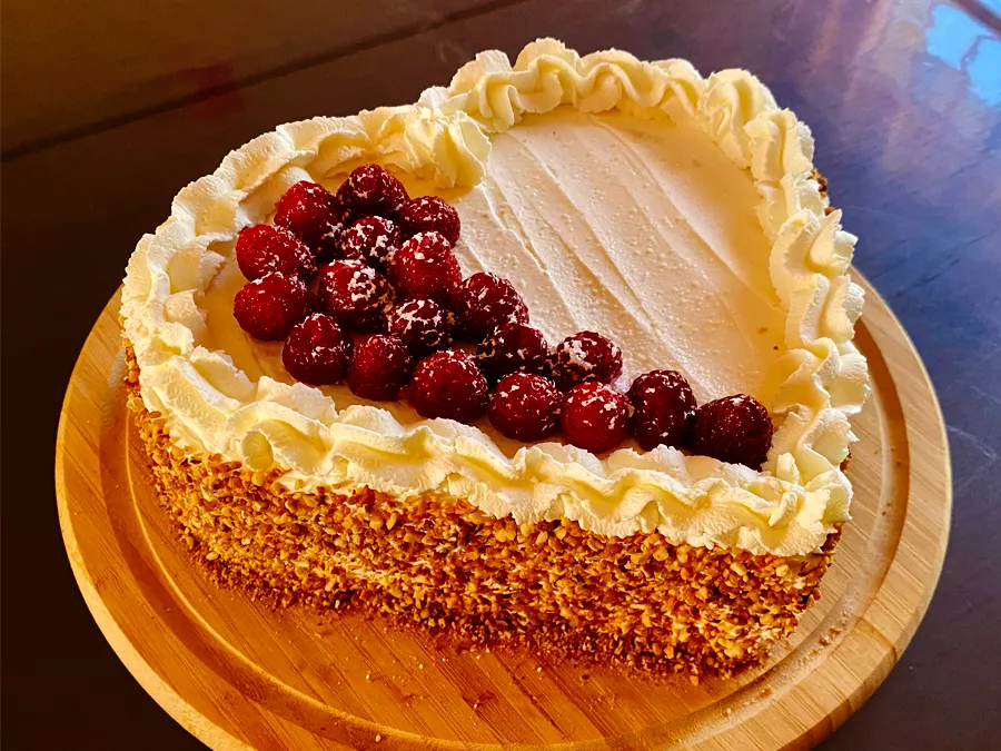 Realisation-heartcake-framboise-les-patisseries-de-su